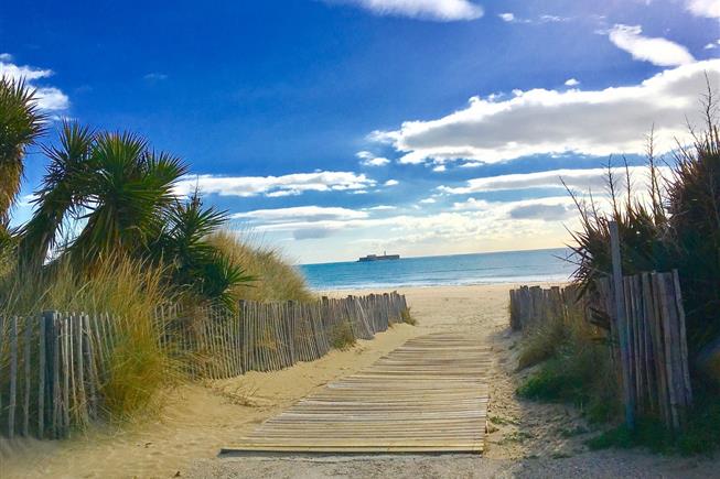 Plage du Cap d'Agde pres du Restaurant O'33
