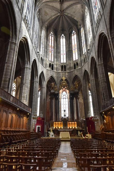 Cathédrale de Narbonne aux environs du Restaurant O'33