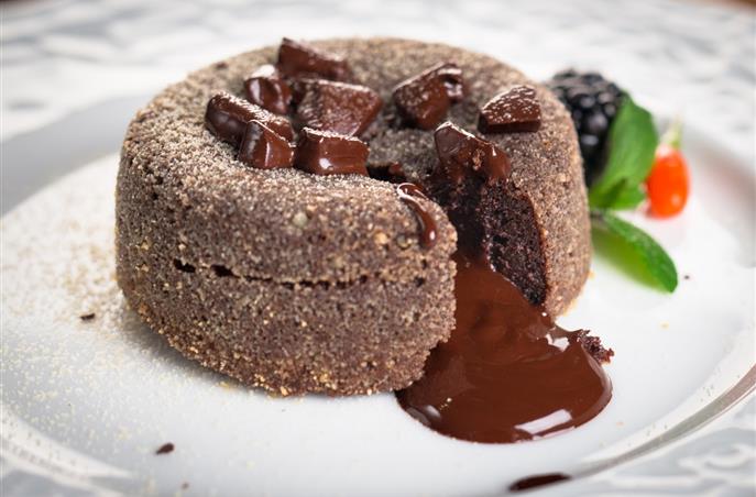 Souffle au chocolat noir restaurant Capestang - Restaurant O'33 Logis de France